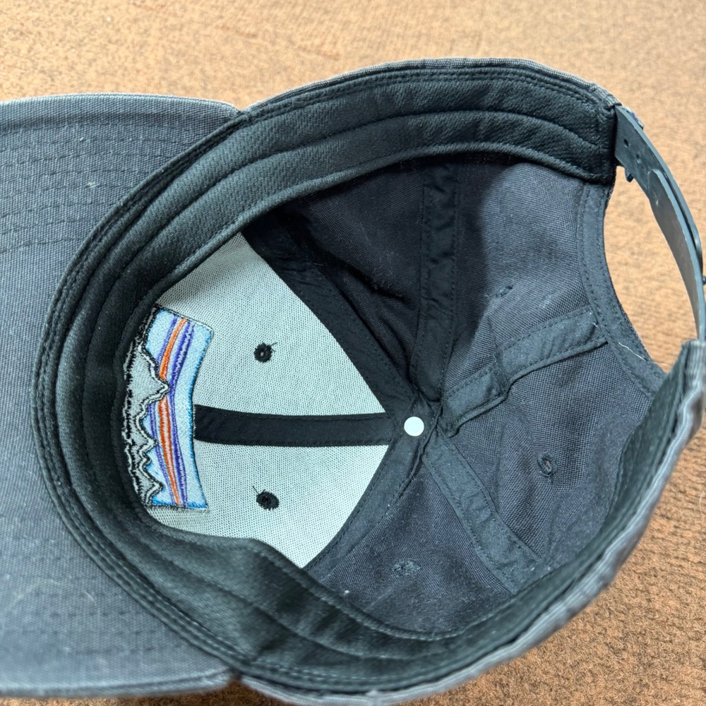 Patagonia P-6 Logo LoPro Trucker Hat Men Faded Black Snapback Baseball Cap stain - Picture 8 of 9